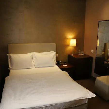 Mondial Hotel-2